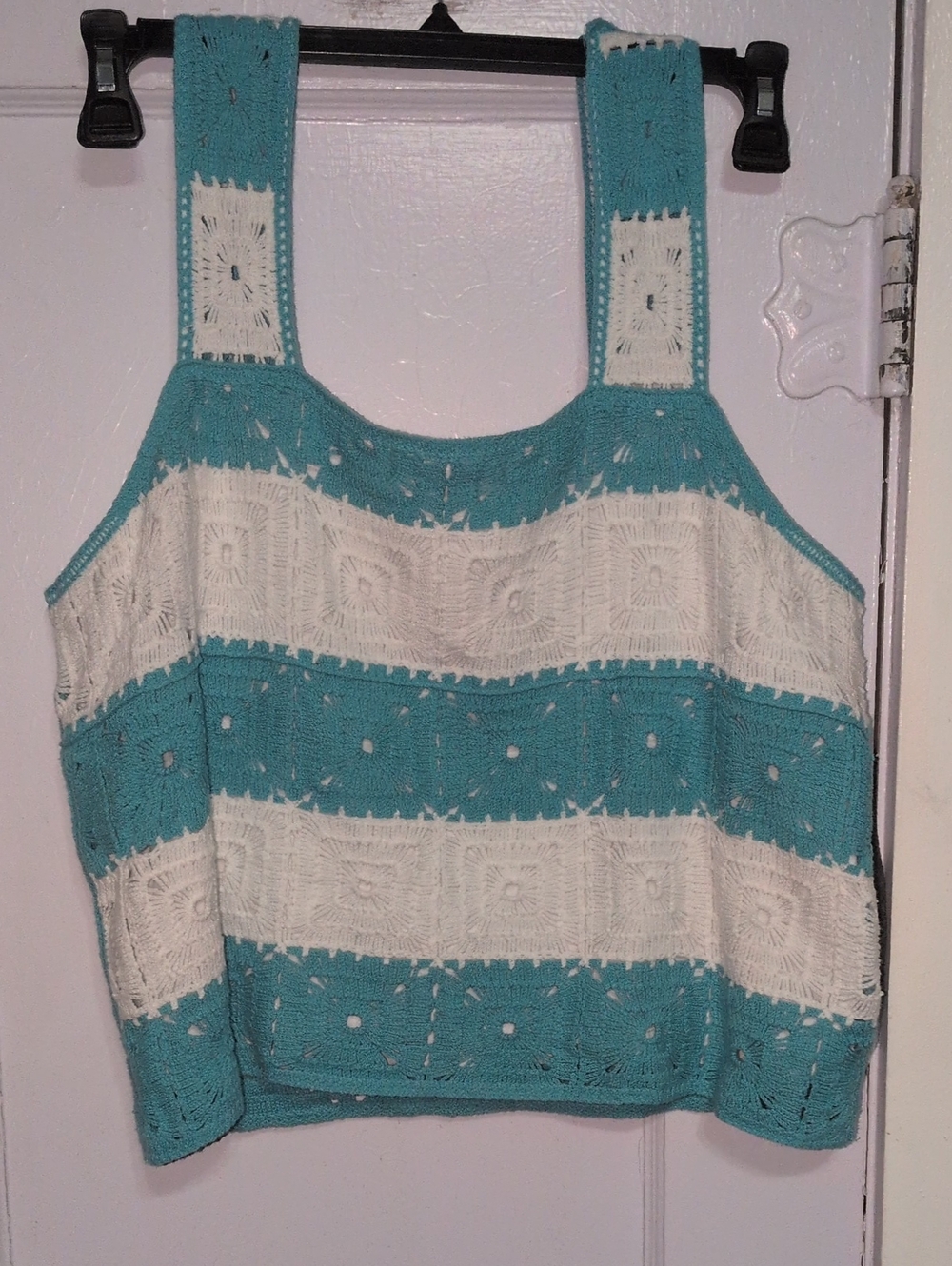 crown & ivy Teal and White Crochet Square Tank